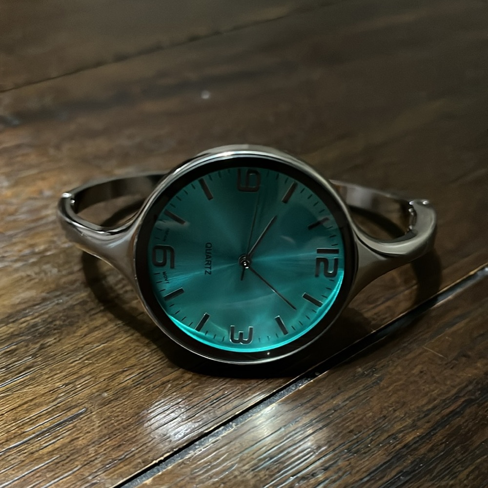 Women’s Quartz Watch In Excellent Condition. - Picture 3 of 5